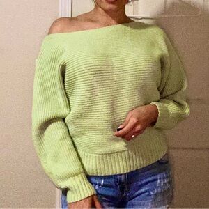 ❤️3/$25 Sale!❤️ Forever 21 off the shoulder green sweater. Size small.